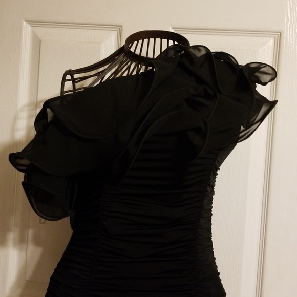Little black dress - Picture 2 of 5